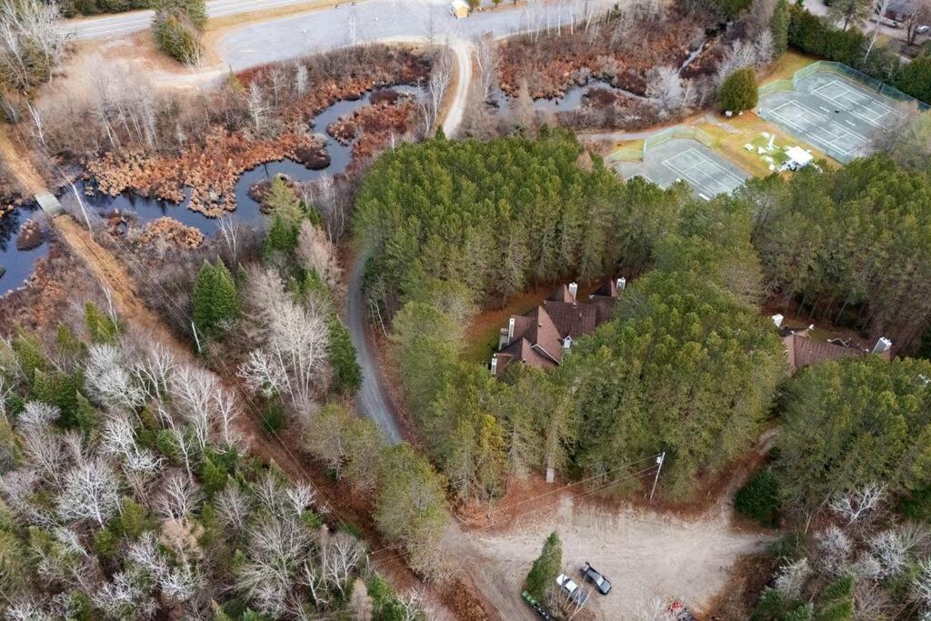 Le Champetre Tremblant 2Bdrs Condo W Fireplace モントランブラン エクステリア 写真